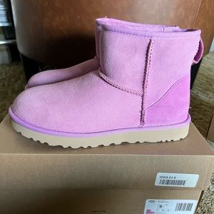 UGG Classic Mini II Pink Boots ❤️ New!